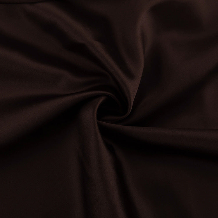 Ensemble de vacances en soie marron