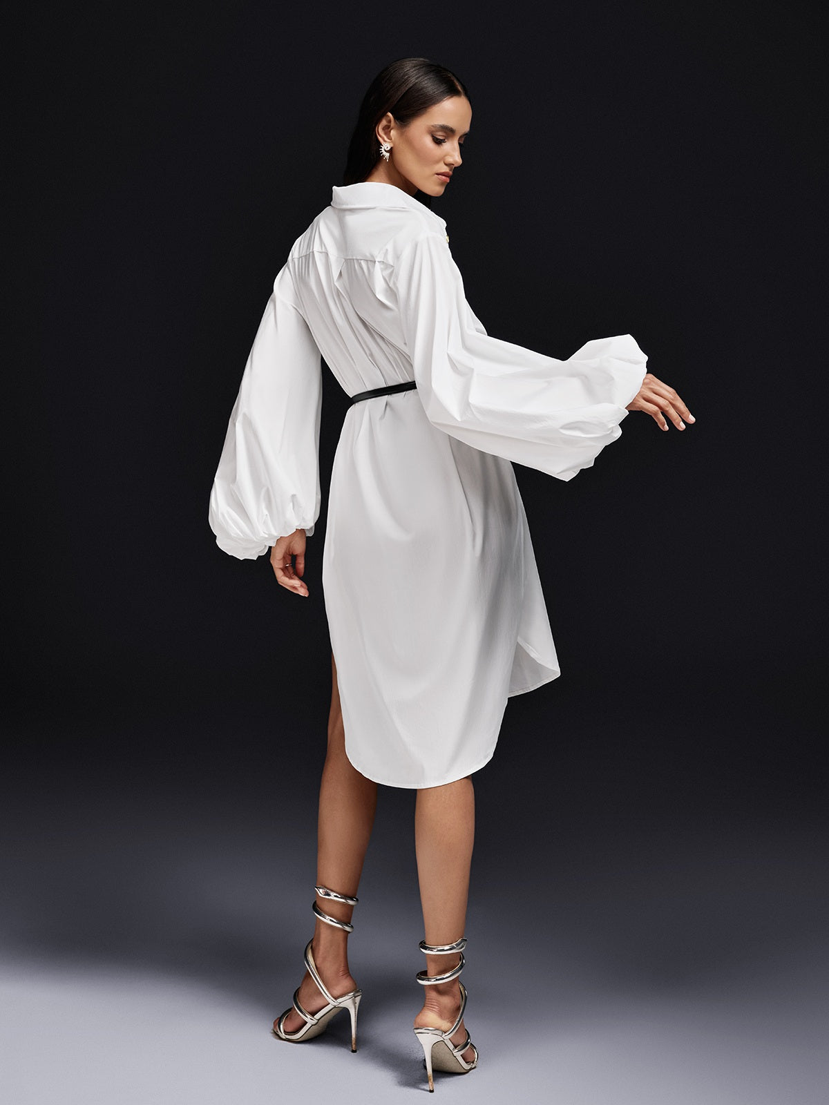 Robe midi à manches bouffantes 