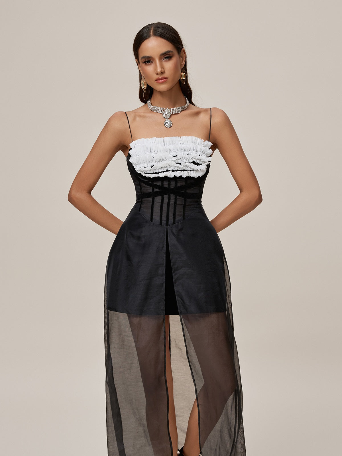 Robe maxi fendue en résille spaghetti 