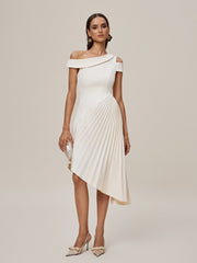 Robe midi plissée asymétrique 