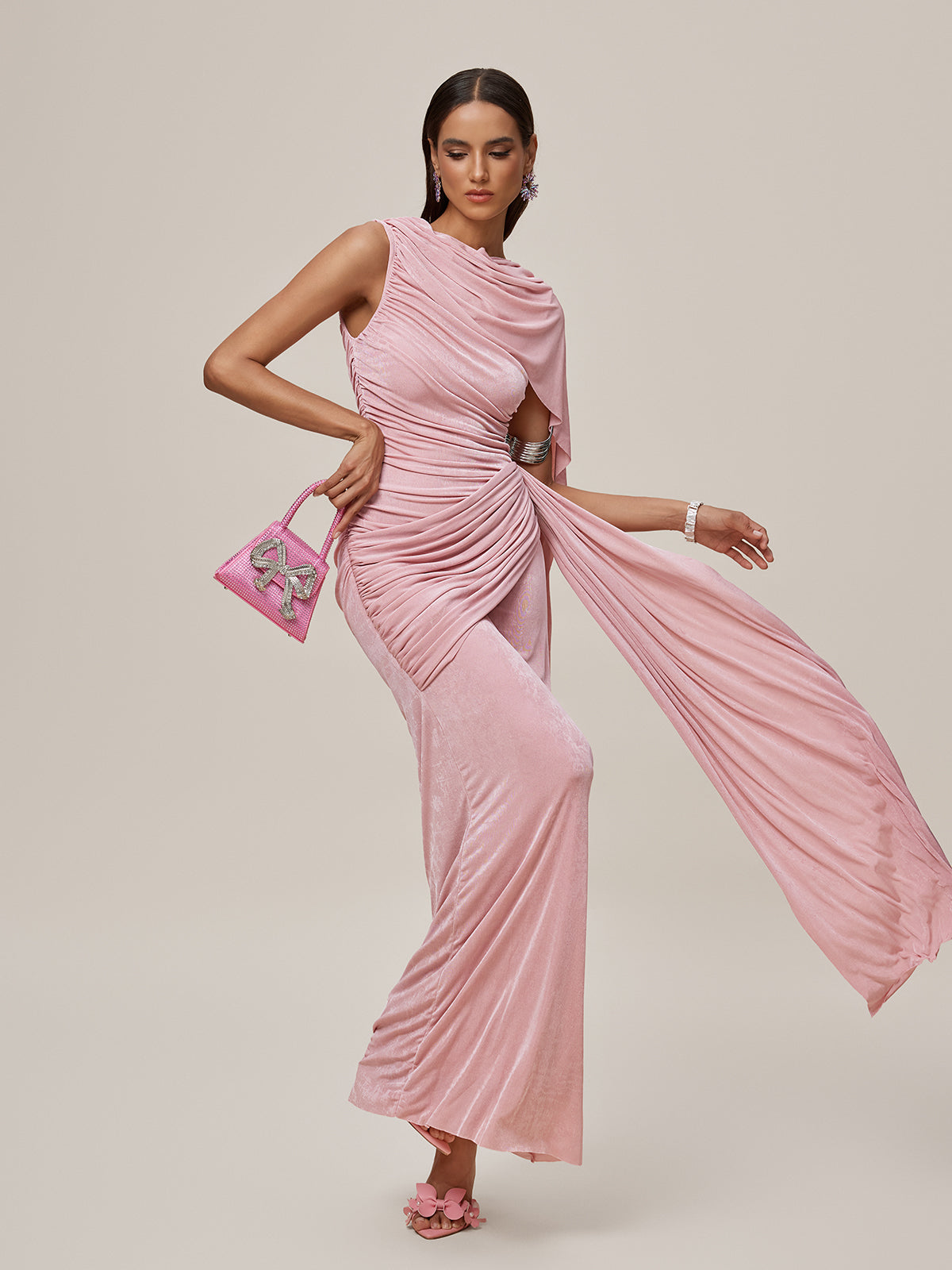 Robe longue drapée à châle froncée 