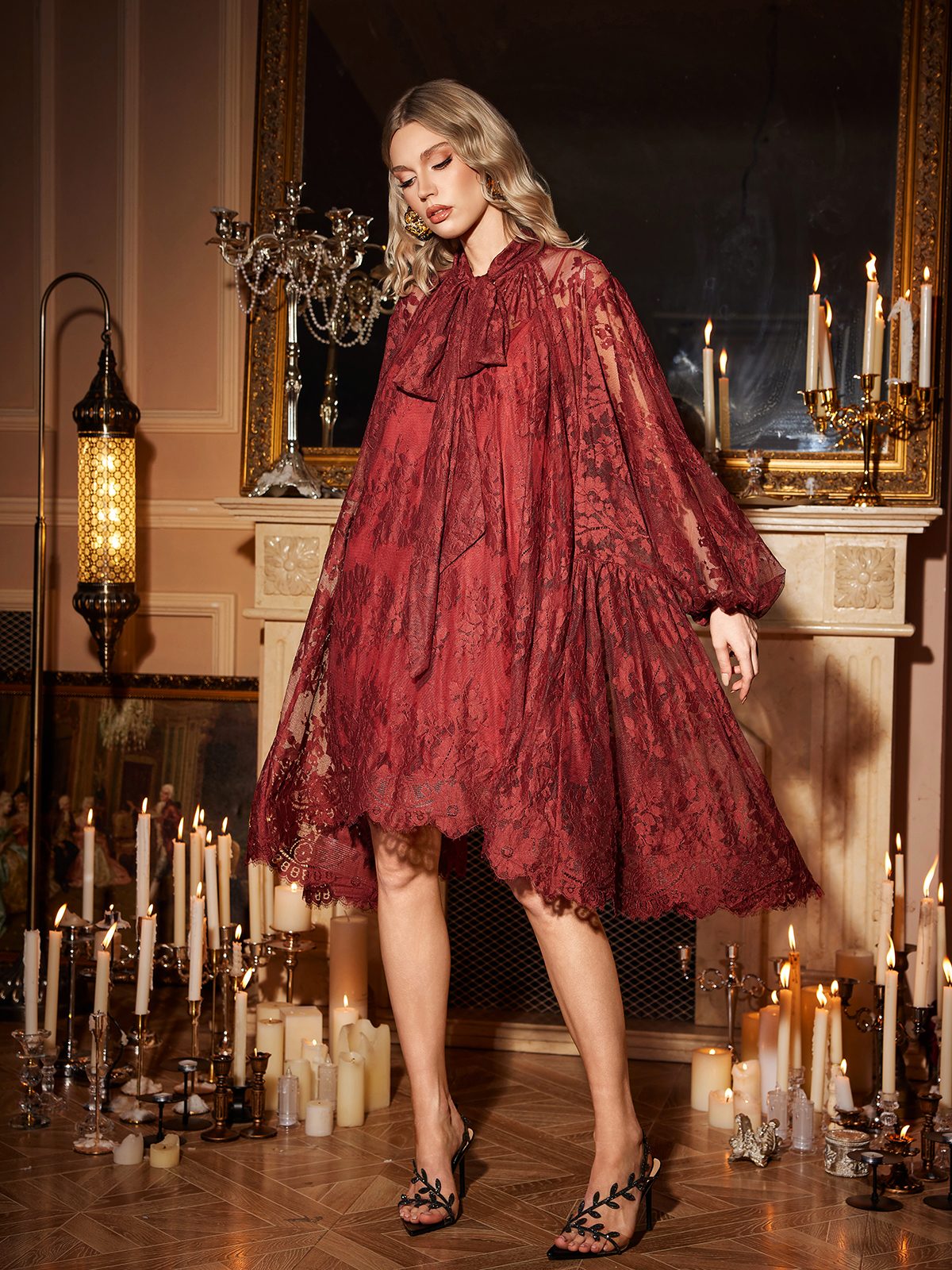 Robe longue en dentelle florale à manches longues 