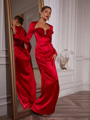 Robe longue en satin fleuri à manches longues 