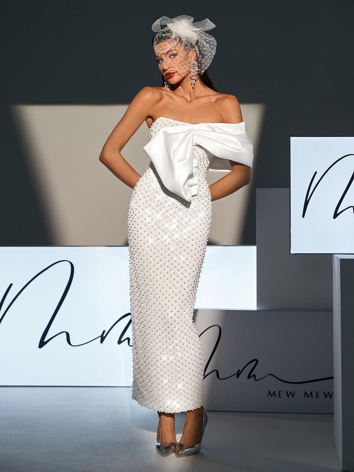 Robe maxi bustier ornée de perles et de nœud 