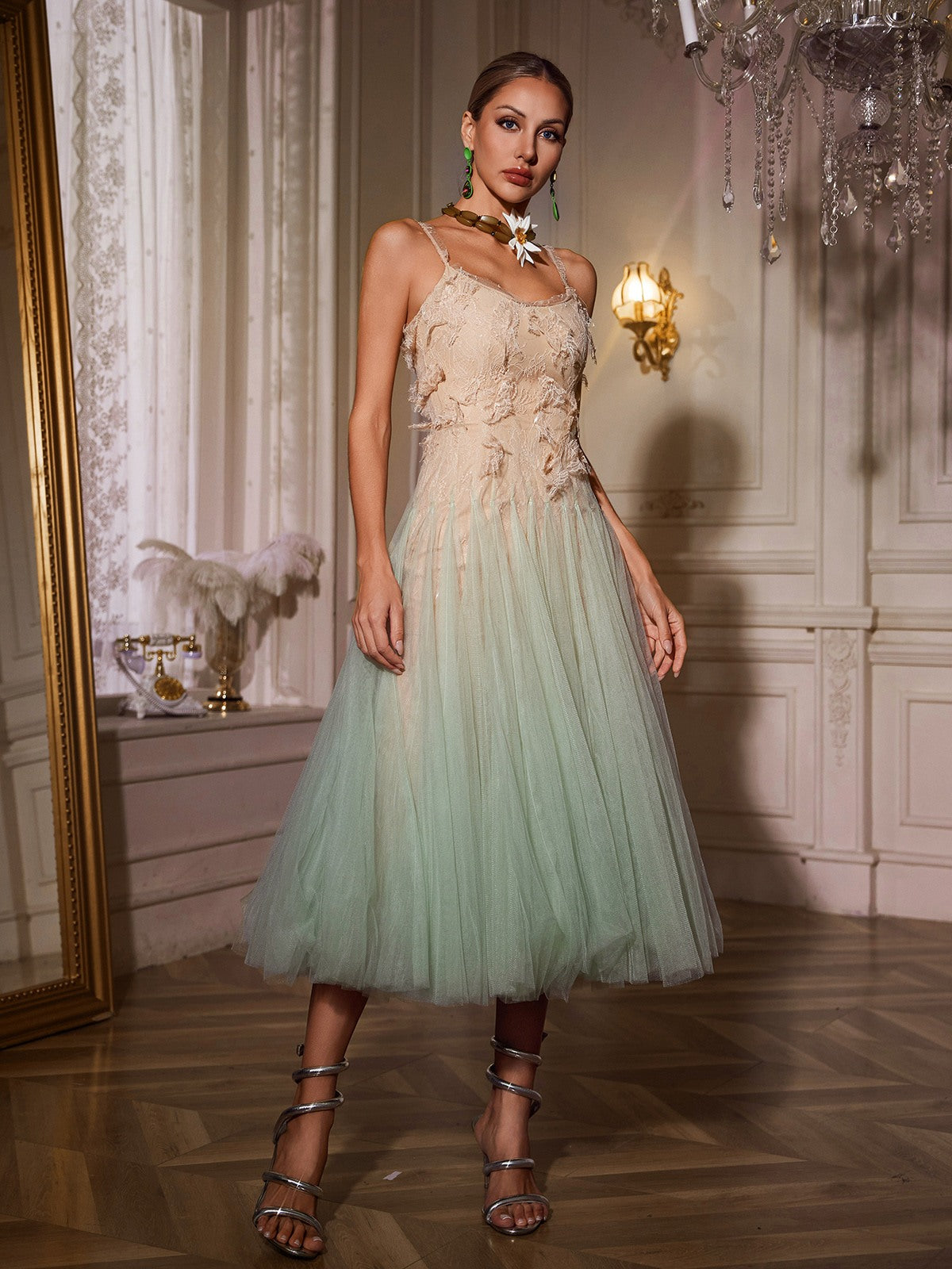 Robe midi en dentelle ombrée à fines bretelles 