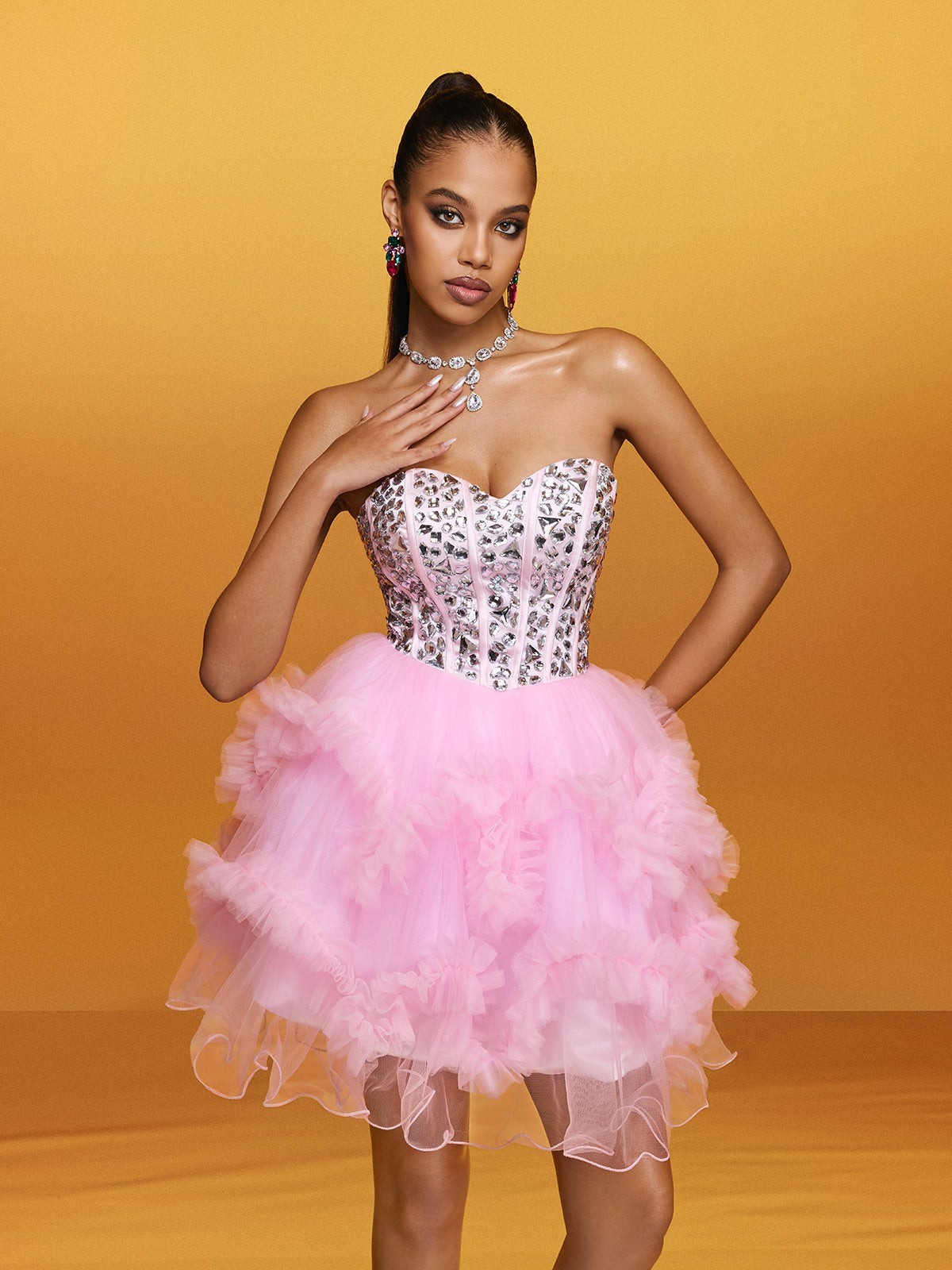 Robe bustier mini en cristal rose 