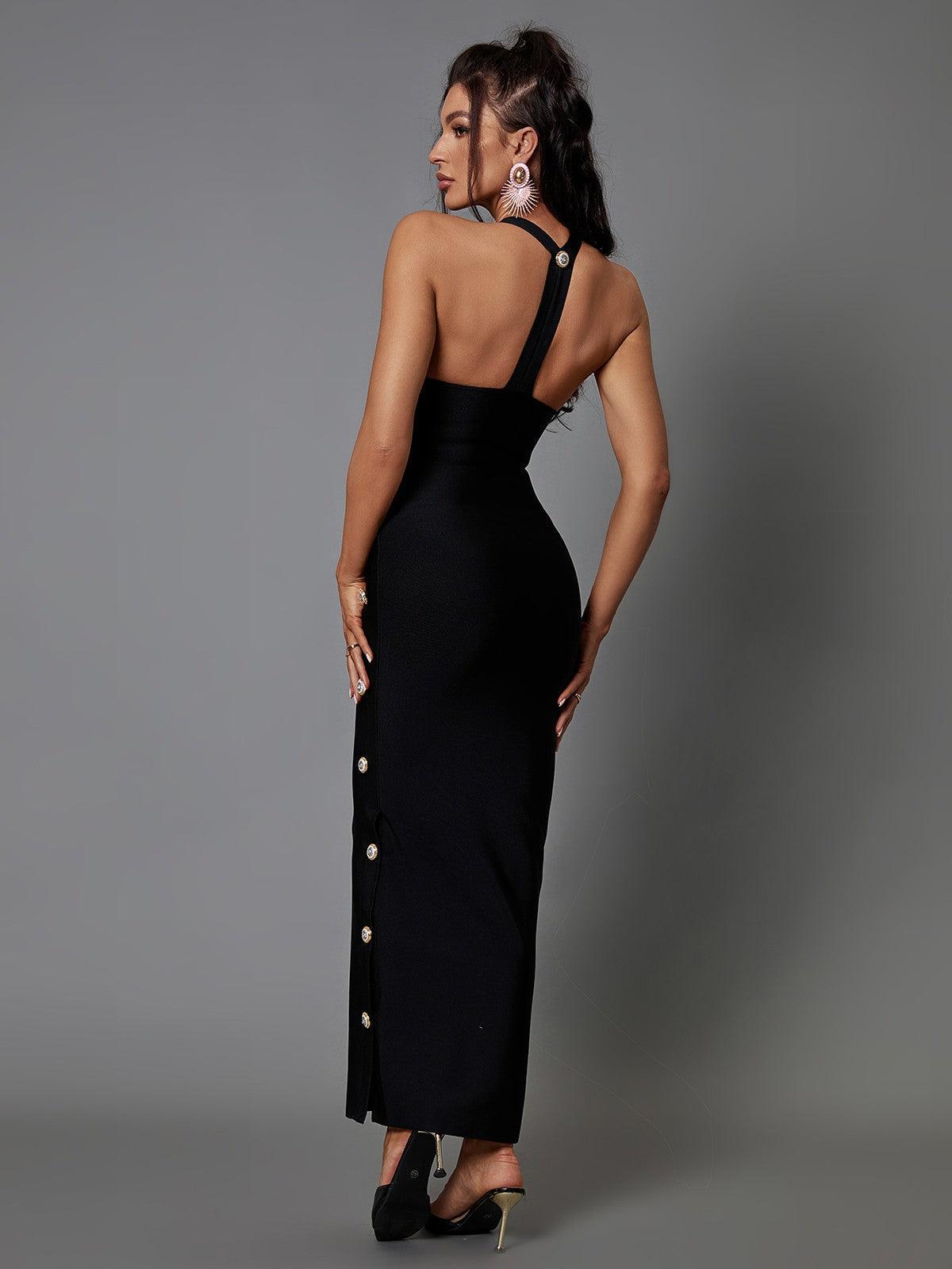 Robe bandage ornée de boutons 