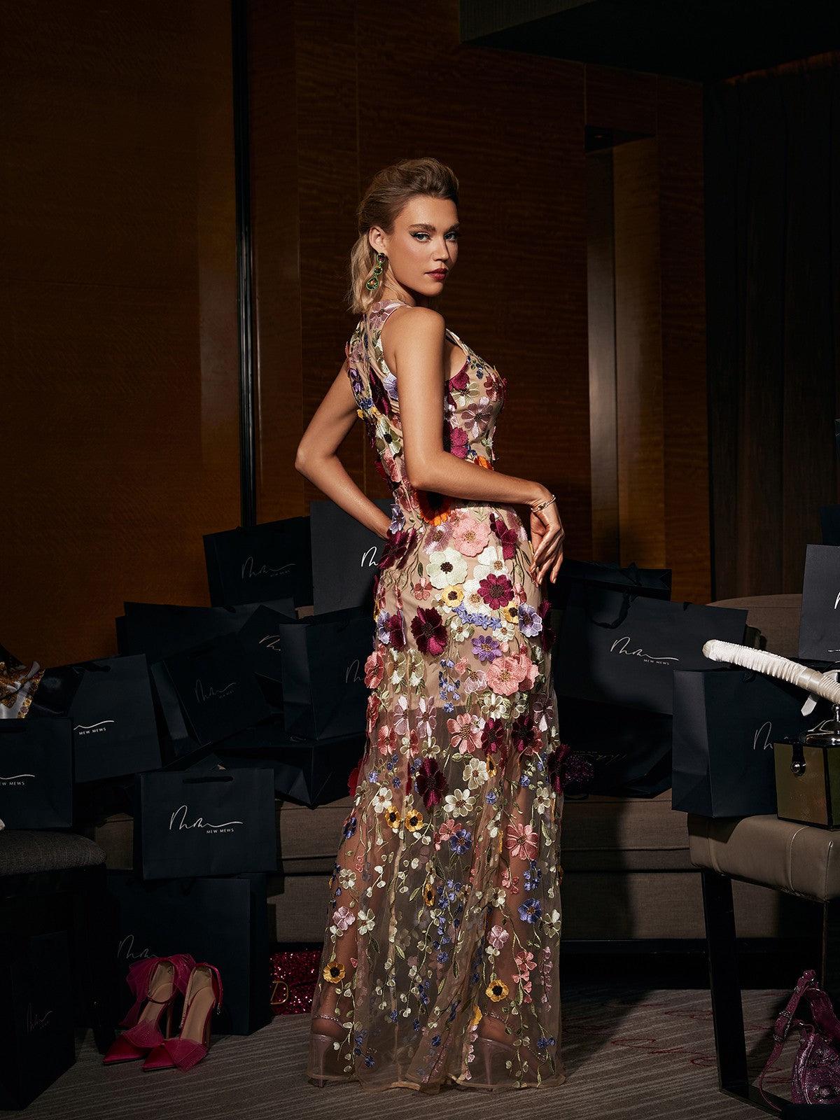 Robe longue sans manches en maille à fleurs rose poudré 