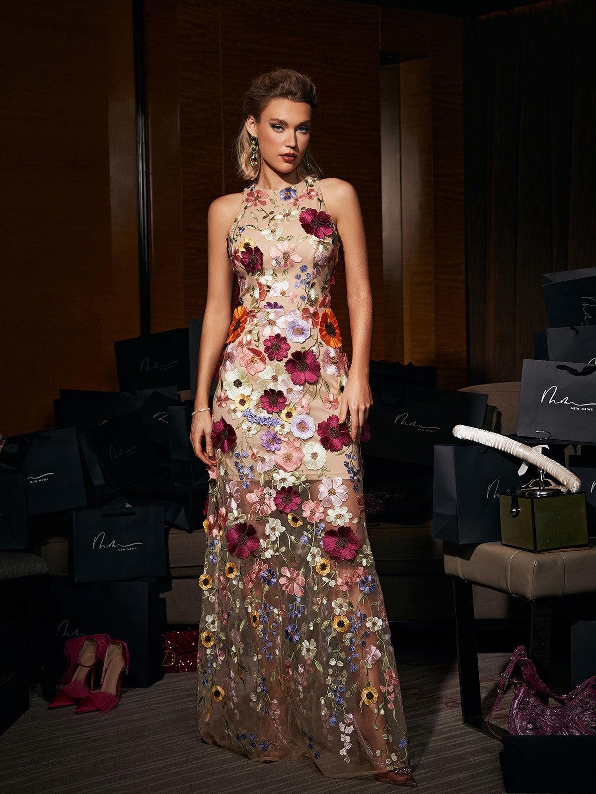Robe longue sans manches en maille à fleurs rose poudré 