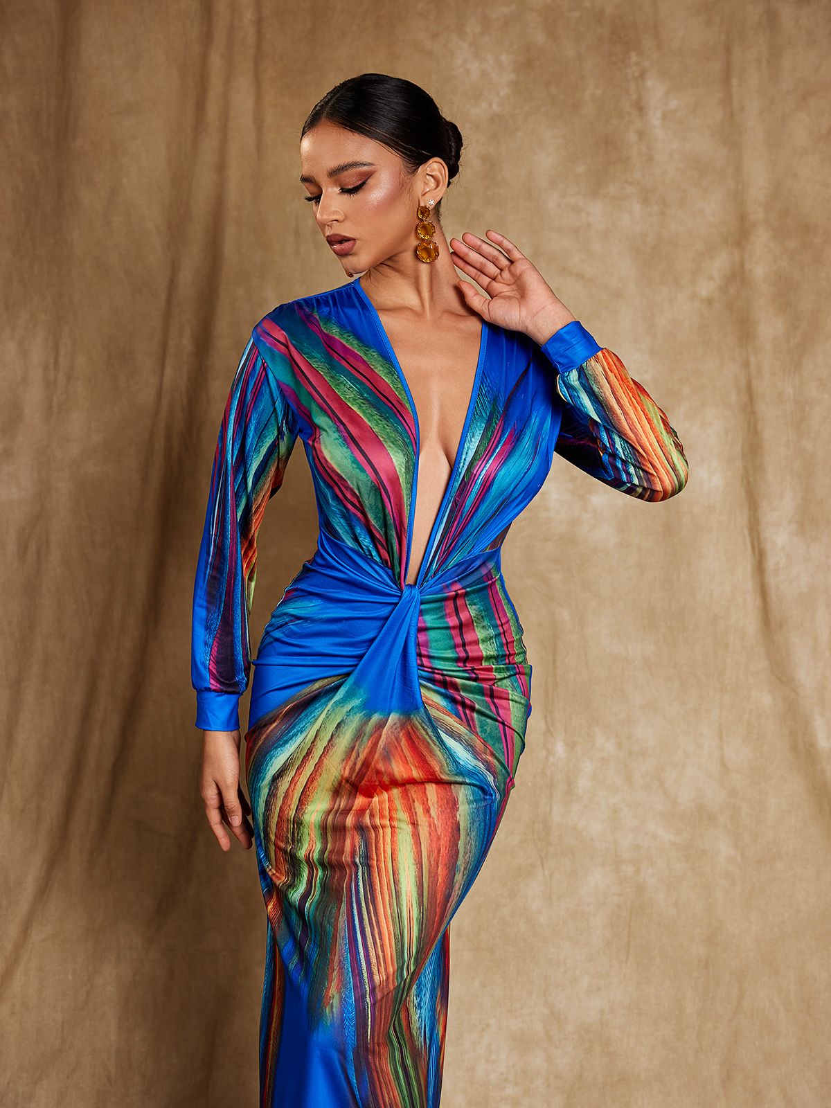 Robe midi en satin imprimé à col V 