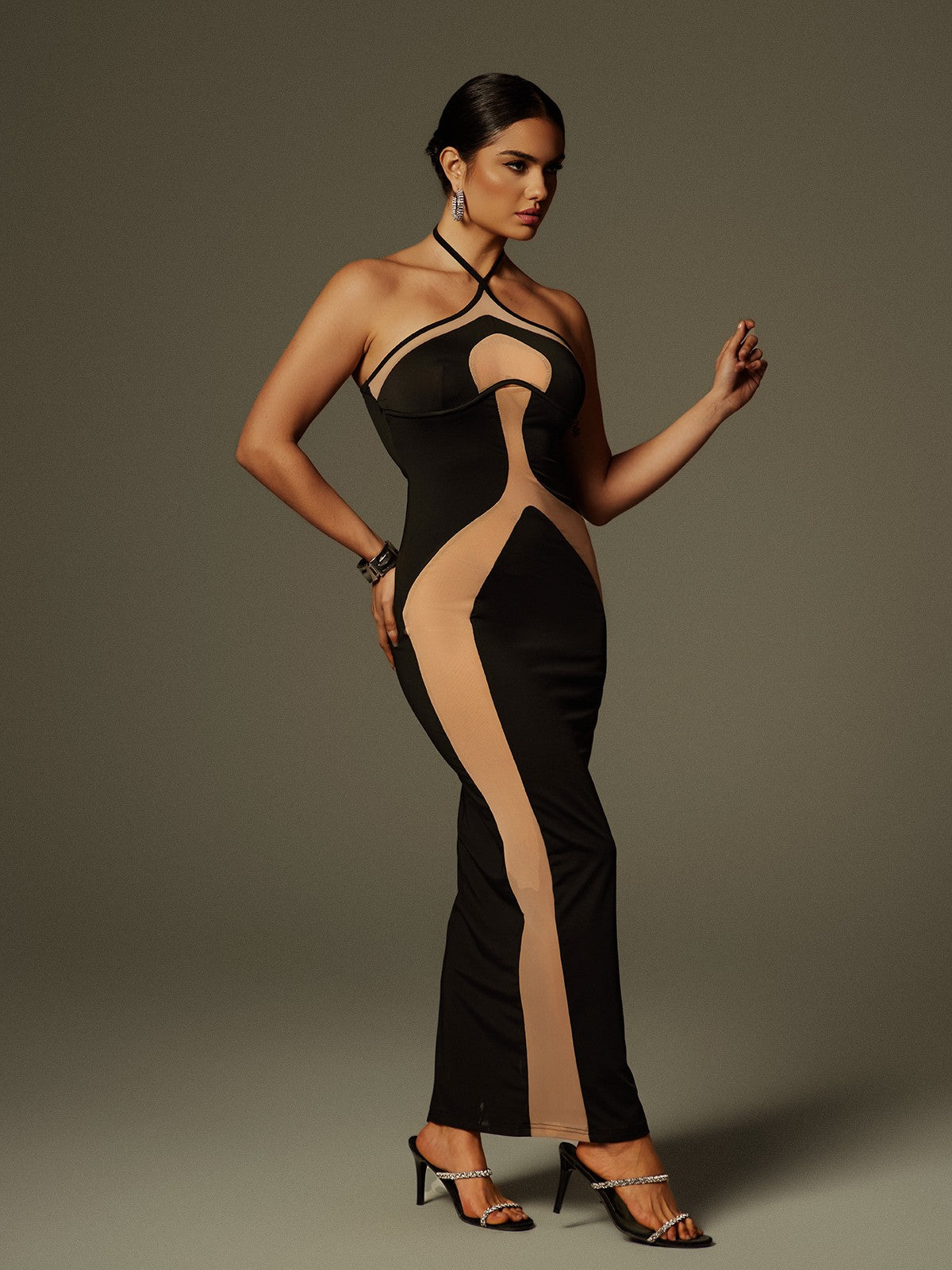 Robe longue dos nu 