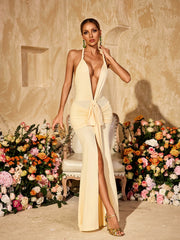 Robe longue fendue et froncée à décolleté plongeant 