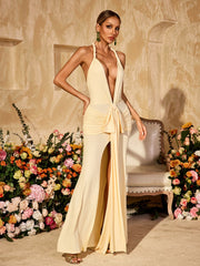 Robe longue fendue et froncée à décolleté plongeant 