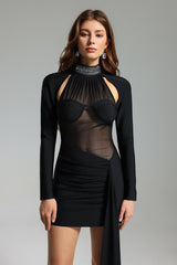 Robe courte en résille et strass