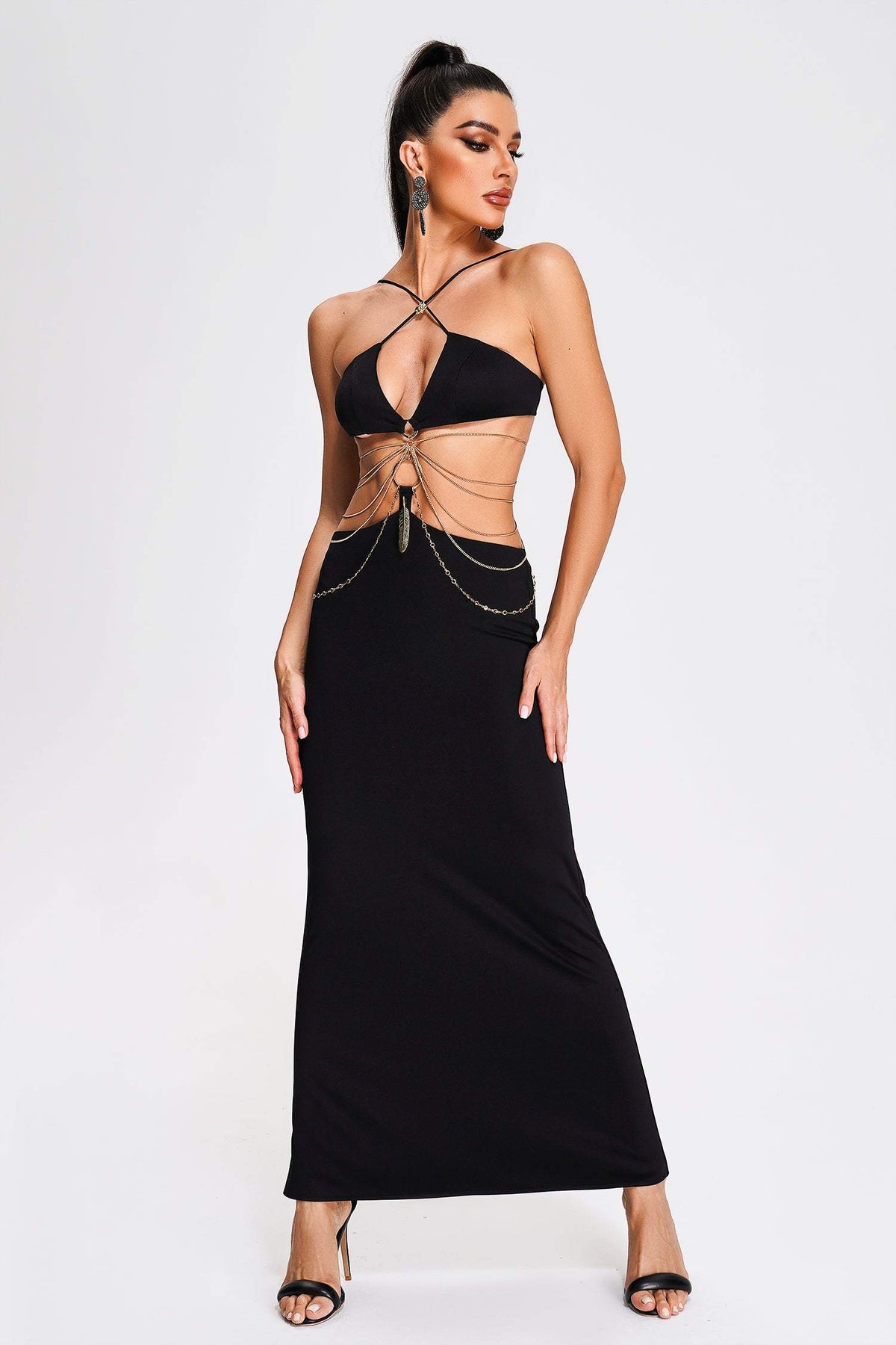 Robe longue dos nu à découpes