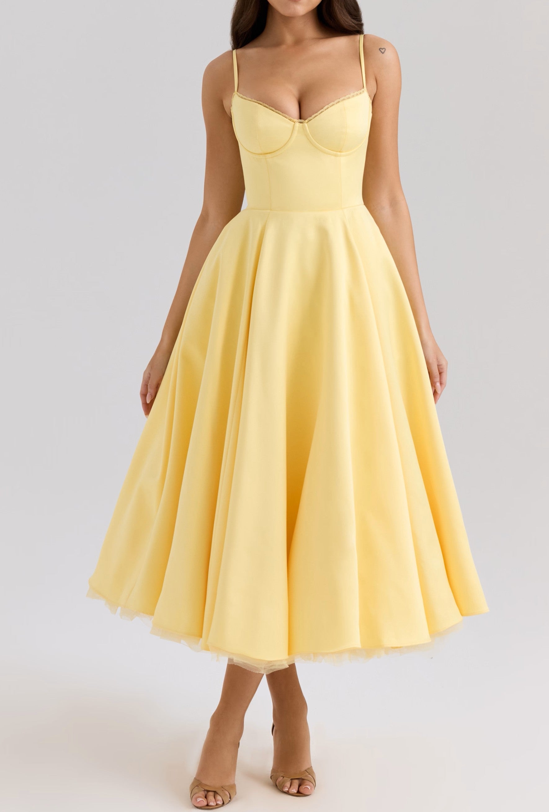 Robe midi en tulle satiné